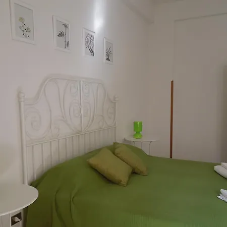 Bed & Breakfast Rosso Di Sera 2*